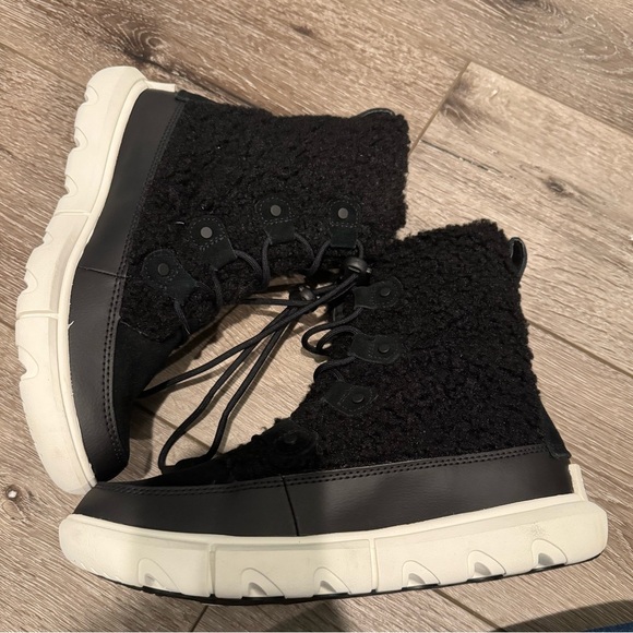 SOREL Explorer Next Joan Cozy black Sherpa bungee lace - Picture 3 of 7